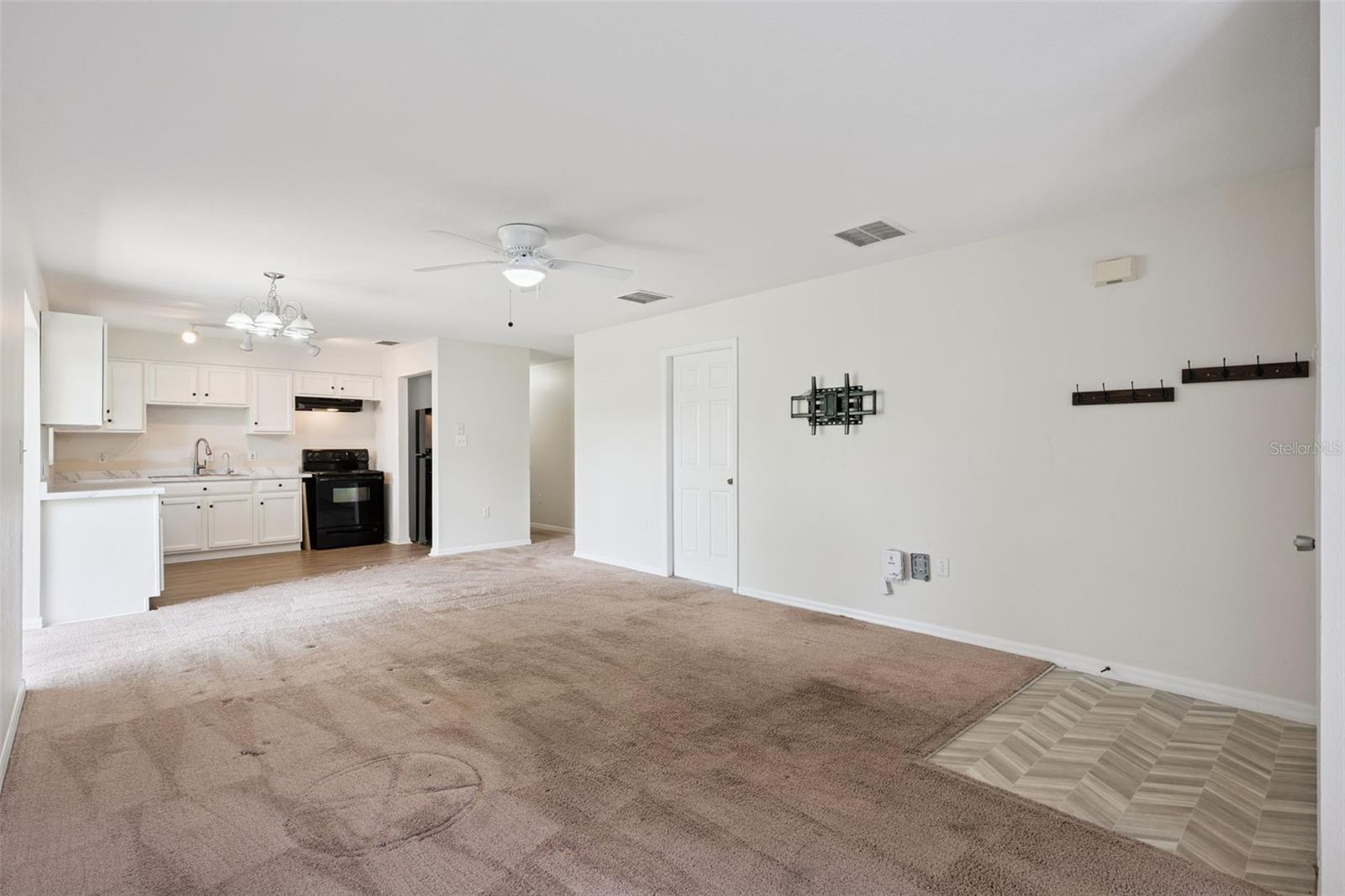 1601 Wyoming Ave Property Photo 8