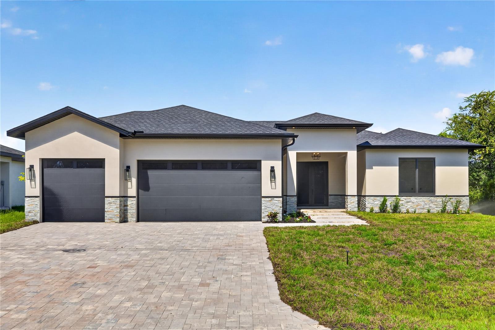 9668 President Cir Property Photo 1