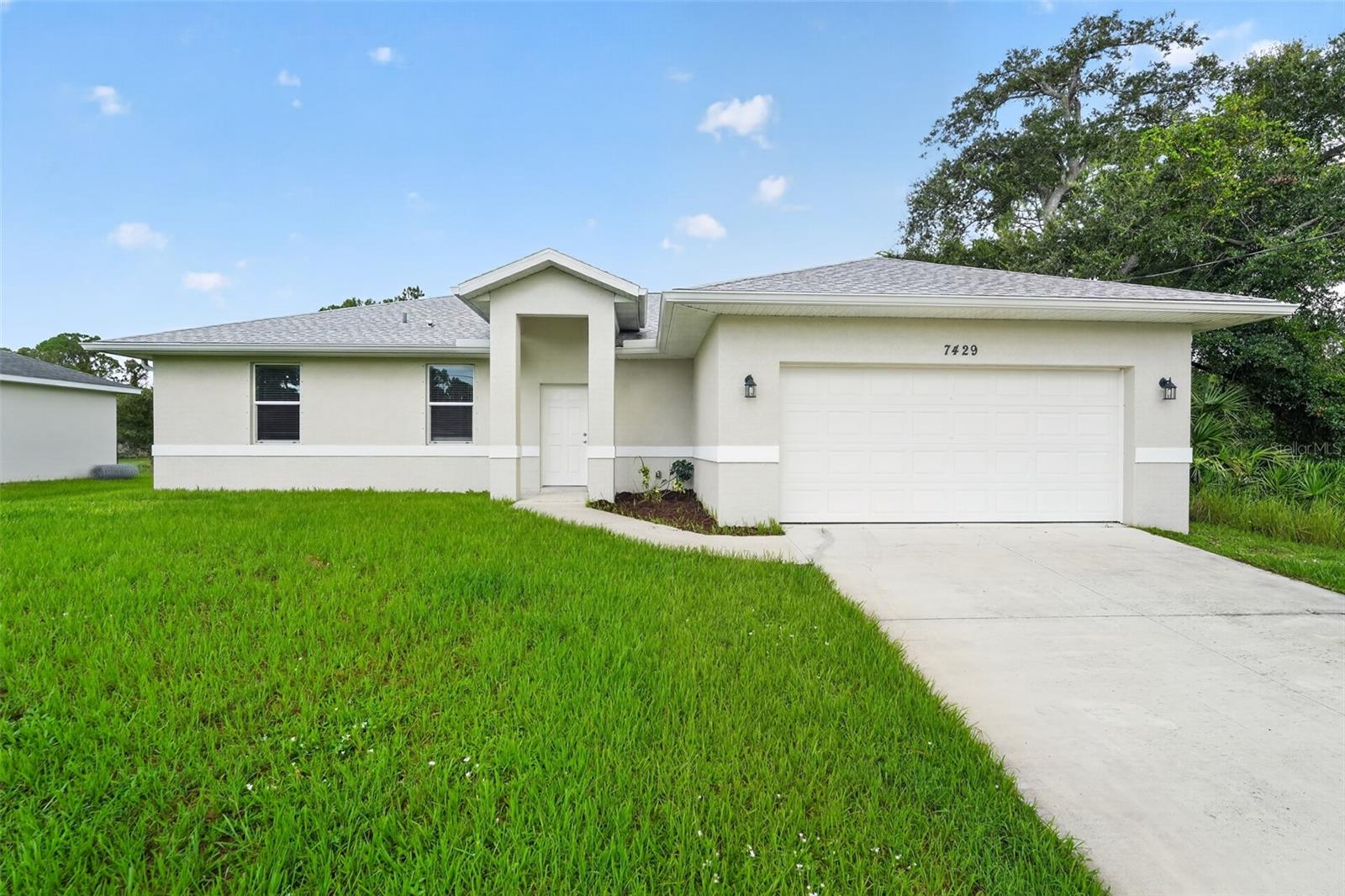 7429 Cameo Cir Property Photo