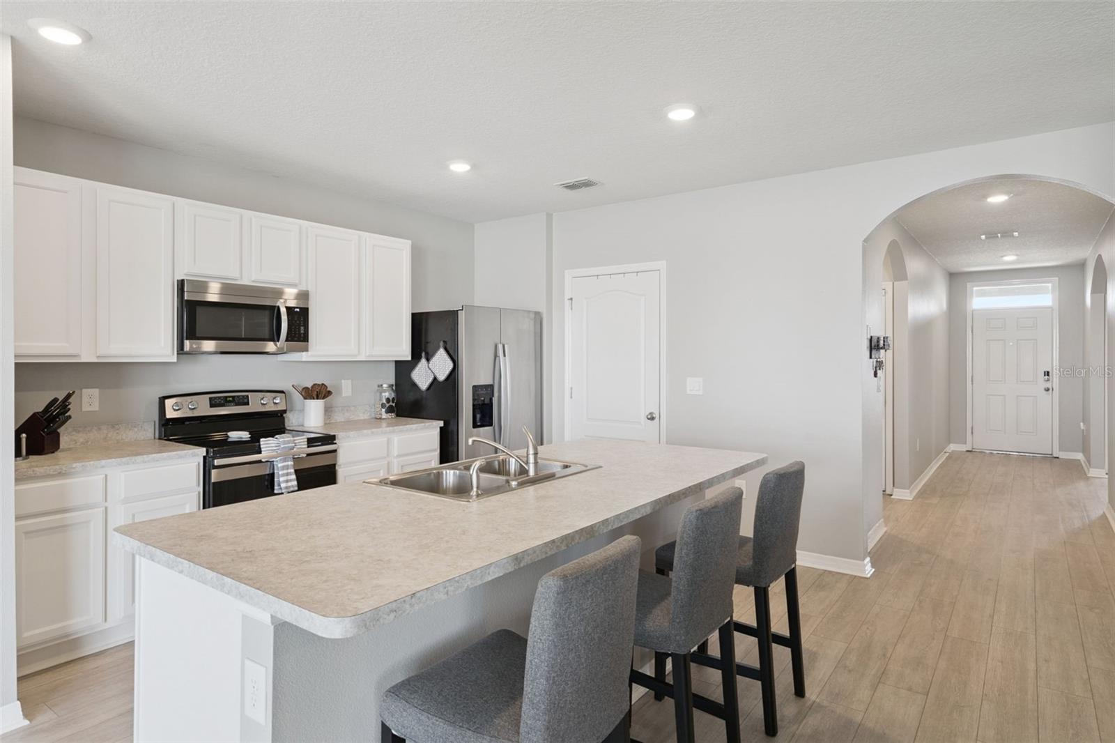 1869 Sunset Ridge Dr Property Photo 15