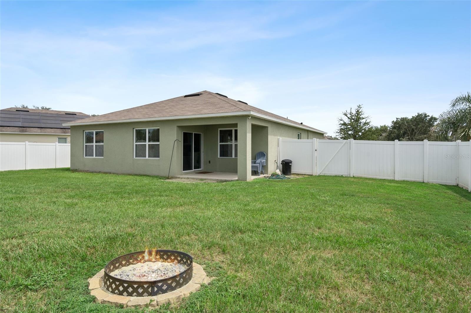 1869 Sunset Ridge Dr Property Photo 28