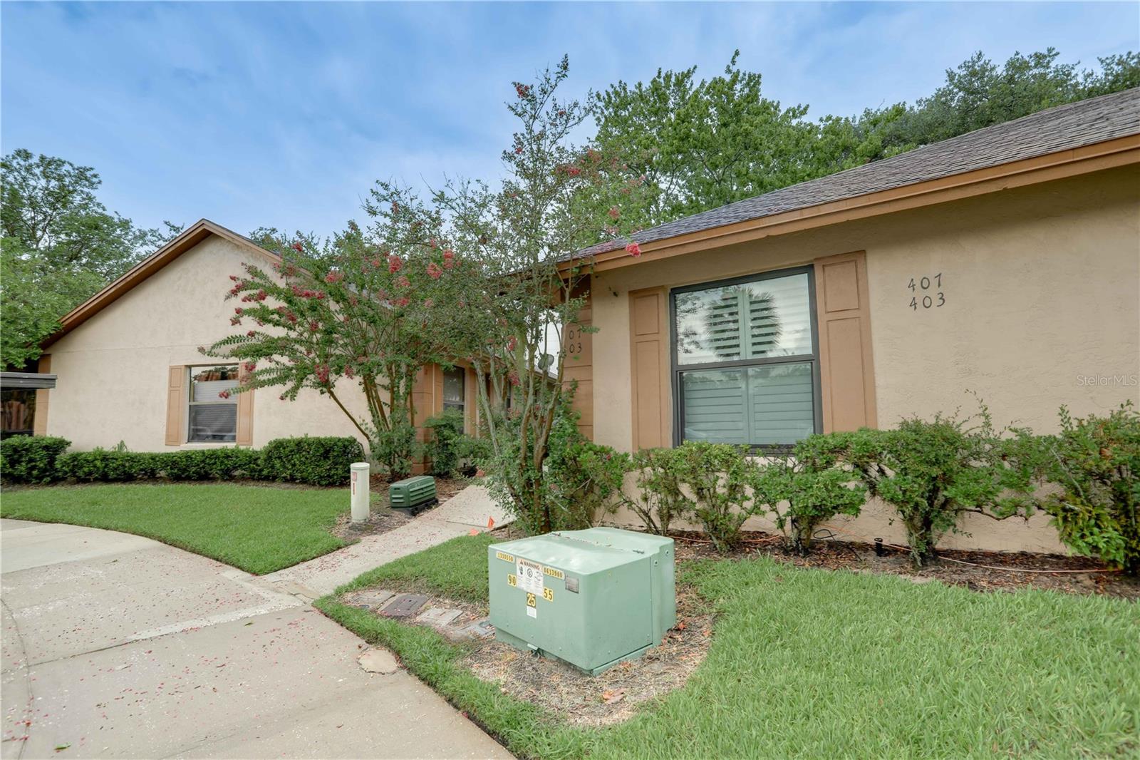 407 DOUGLAS WAY #66 Property Photo 1