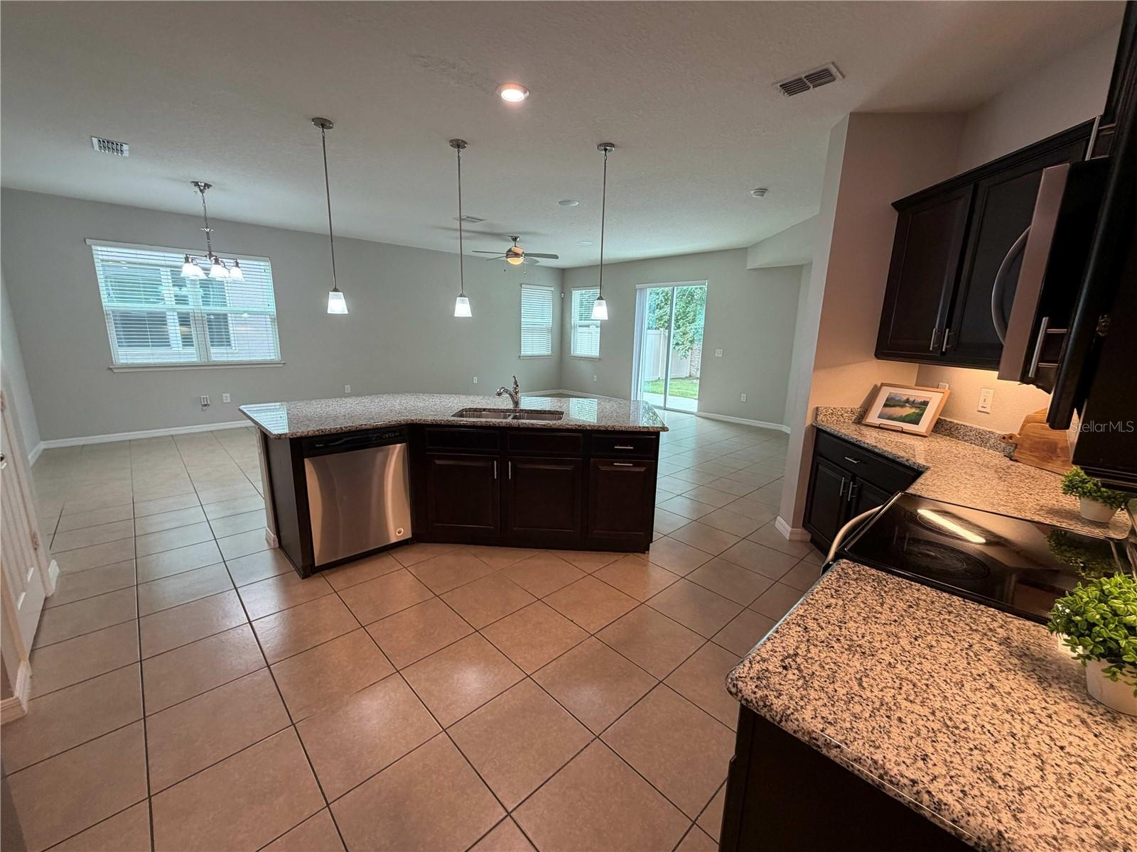 476 Bottlebrush Loop Property Photo 12