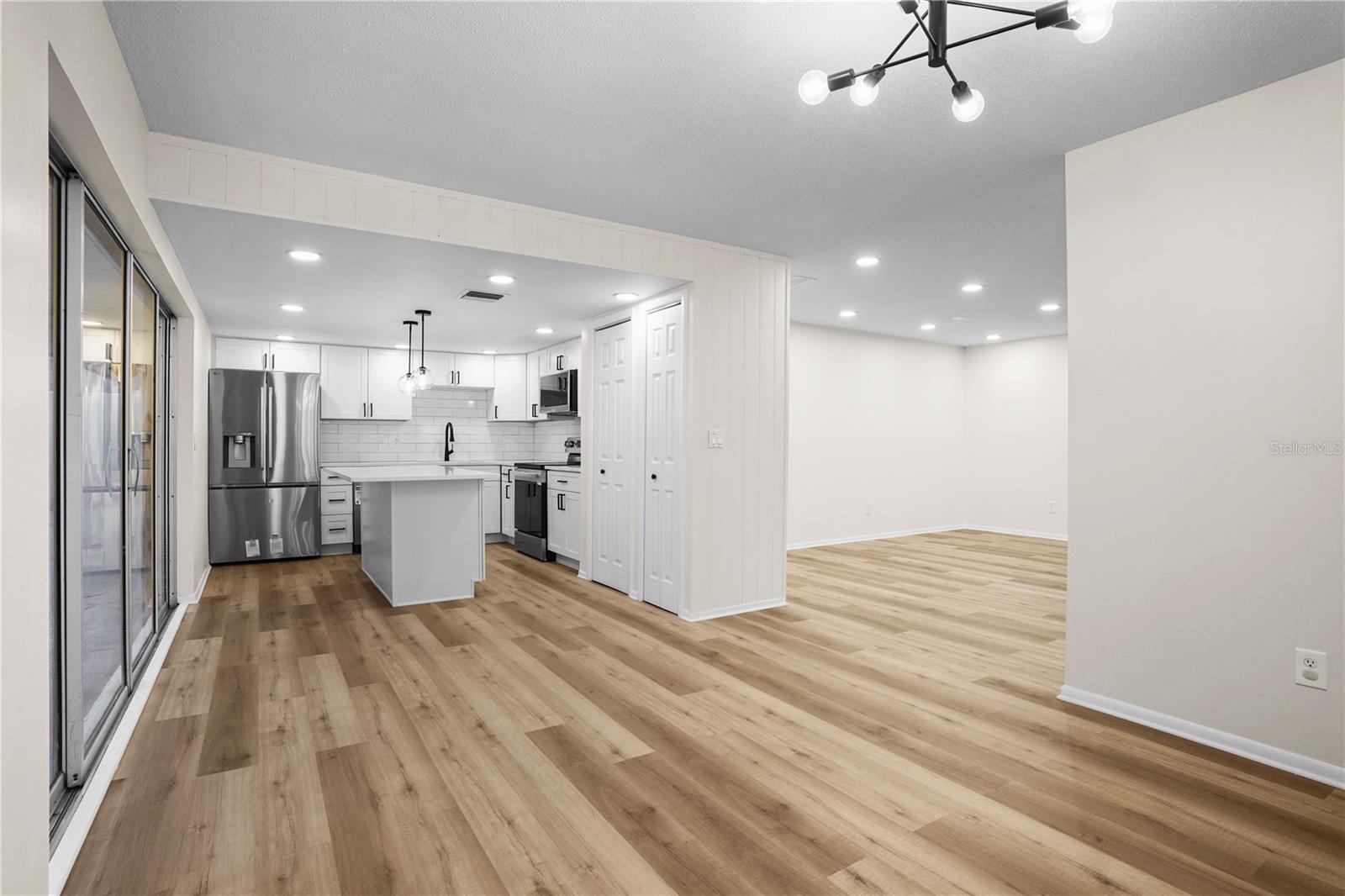 580 Devonshire Blvd Property Photo 26
