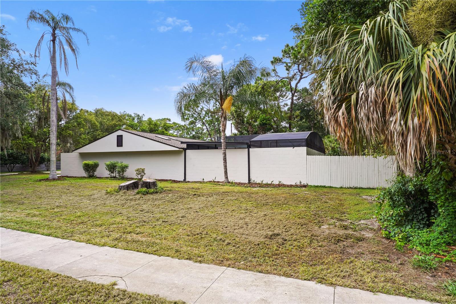 580 Devonshire Blvd Property Photo 50