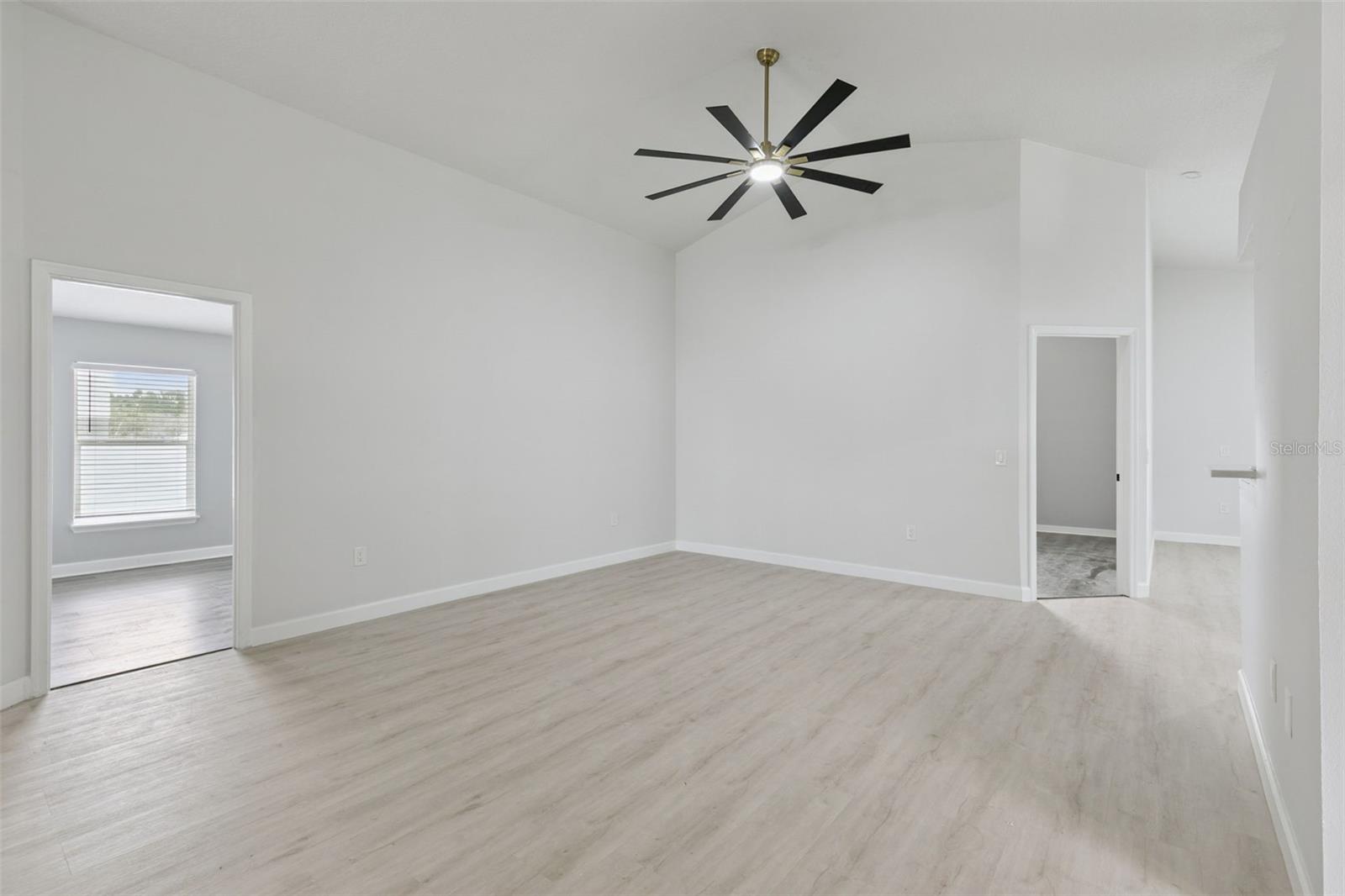 14426 Lake Price Dr Property Photo 5
