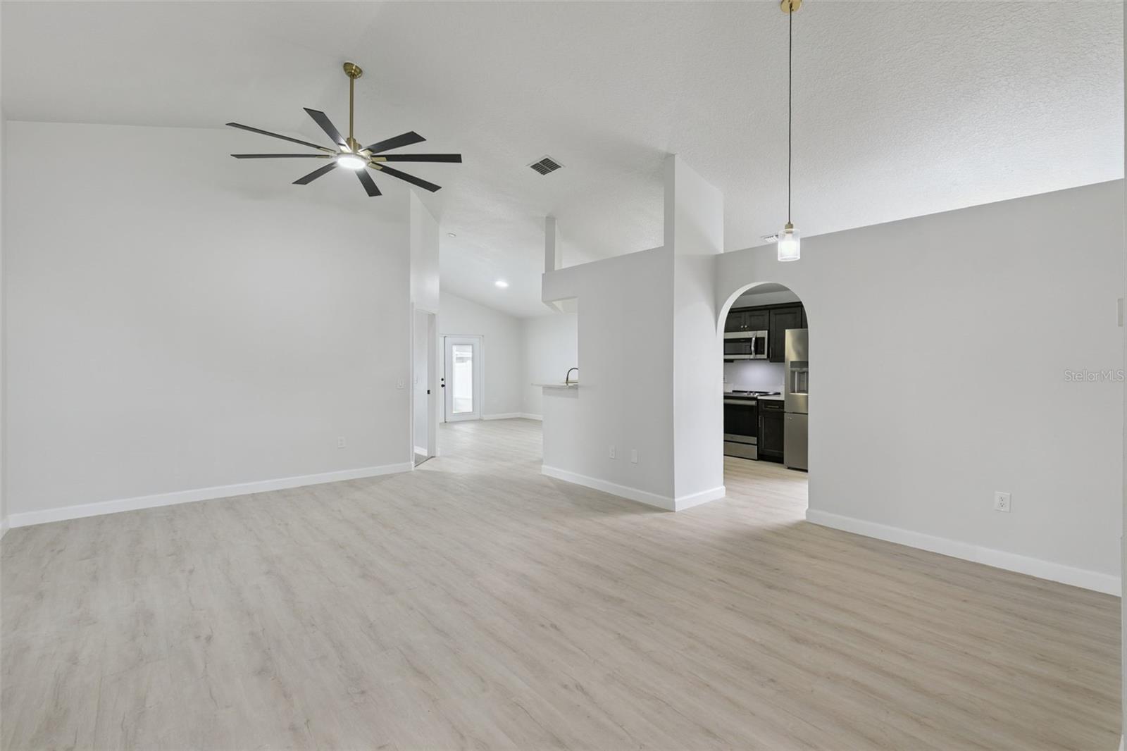 14426 Lake Price Dr Property Photo 6