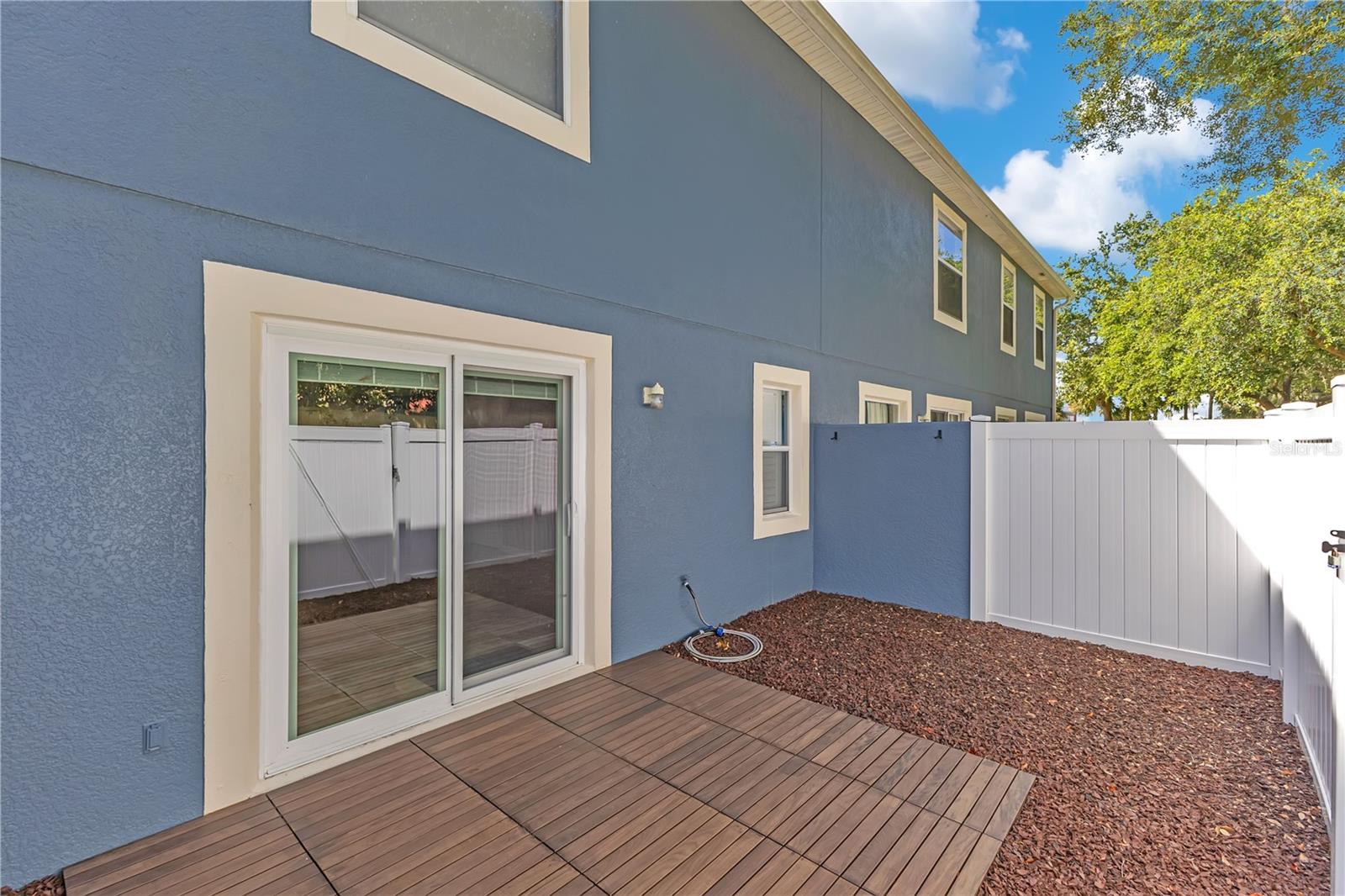 942 Coquina Rock St Property Photo 24