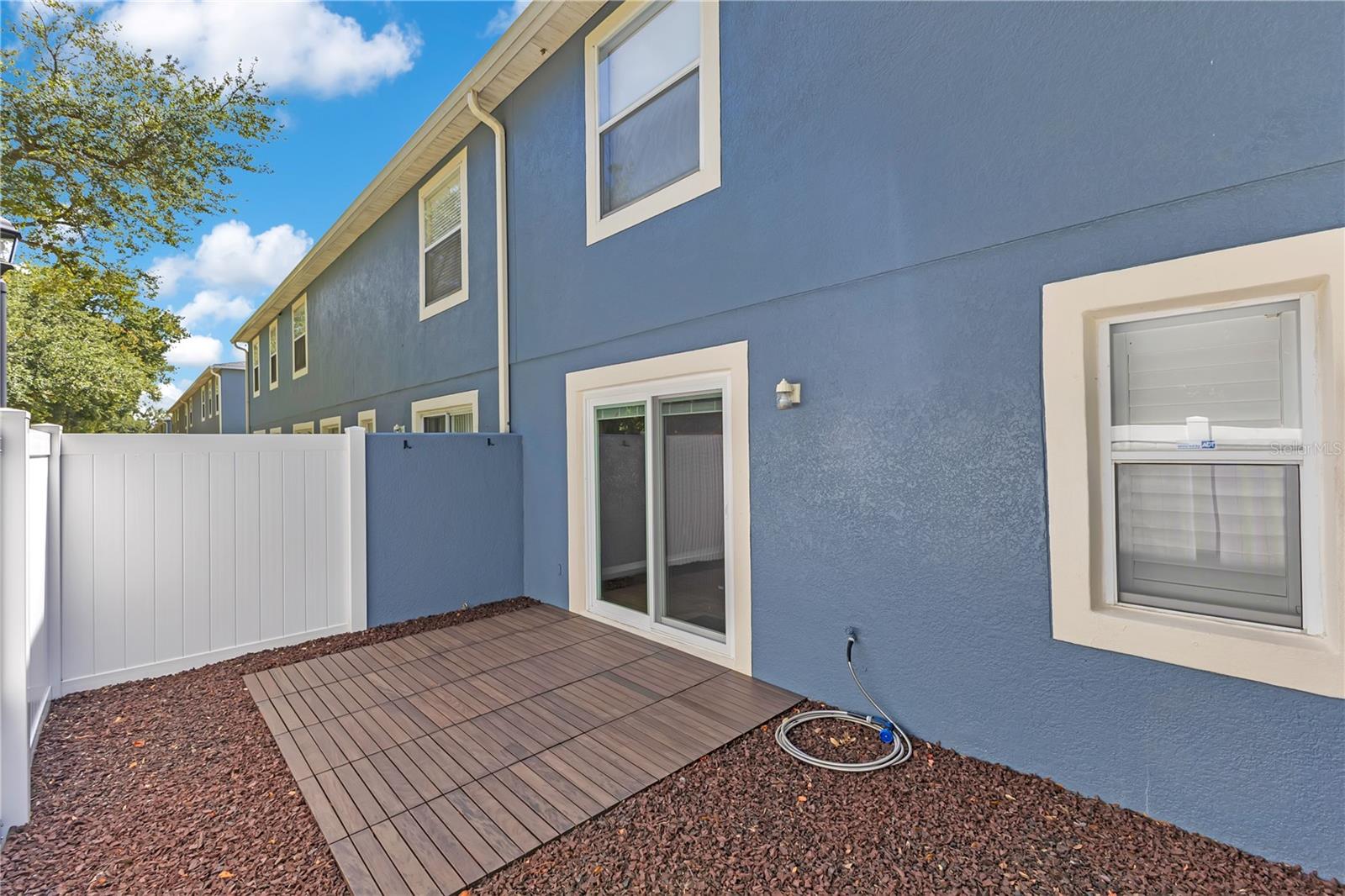 942 Coquina Rock St Property Photo 25