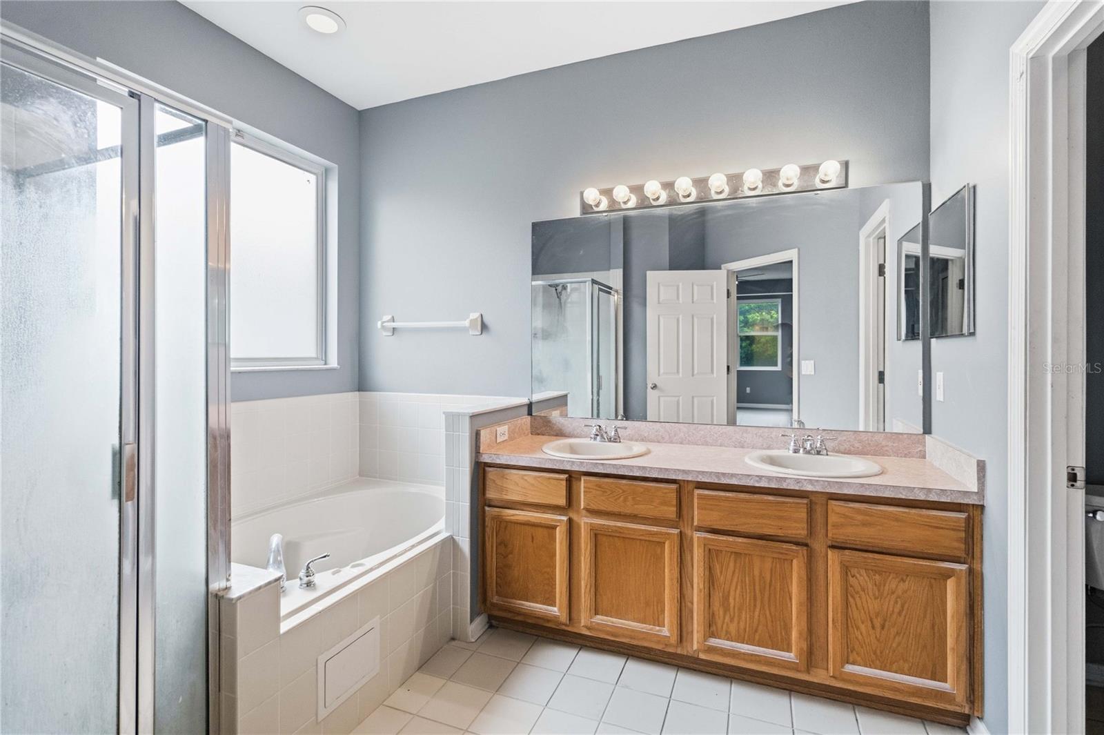 2412 Runyon Cir Property Photo 21