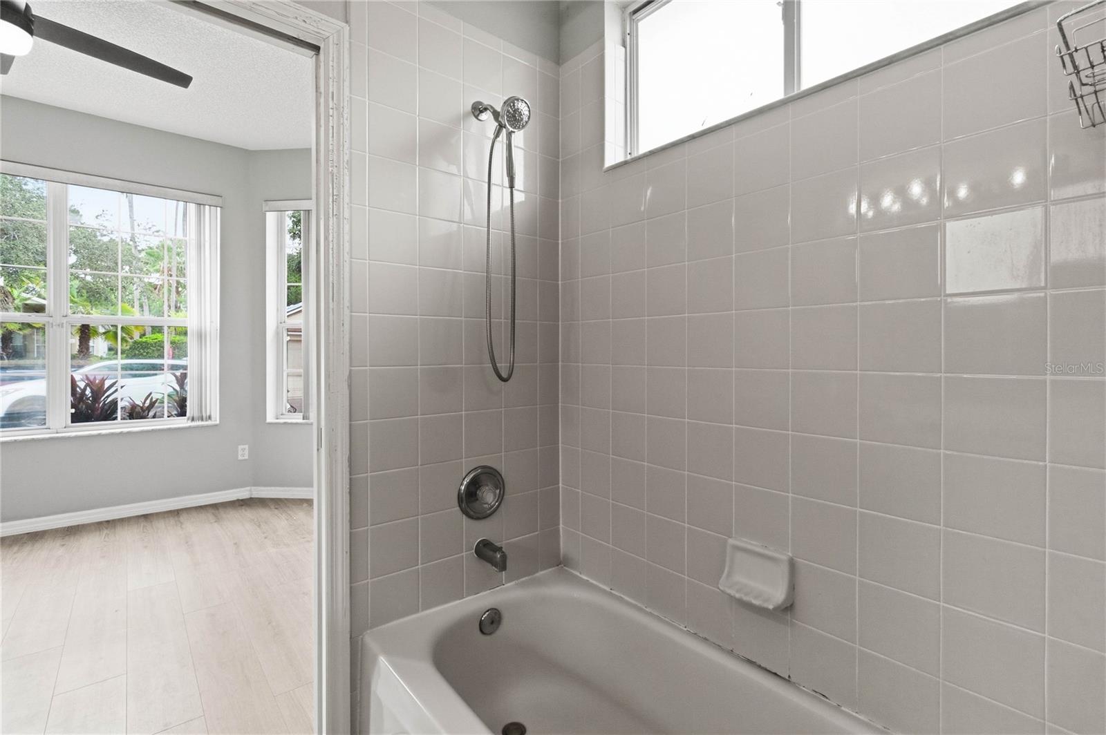 2412 Runyon Cir Property Photo 27