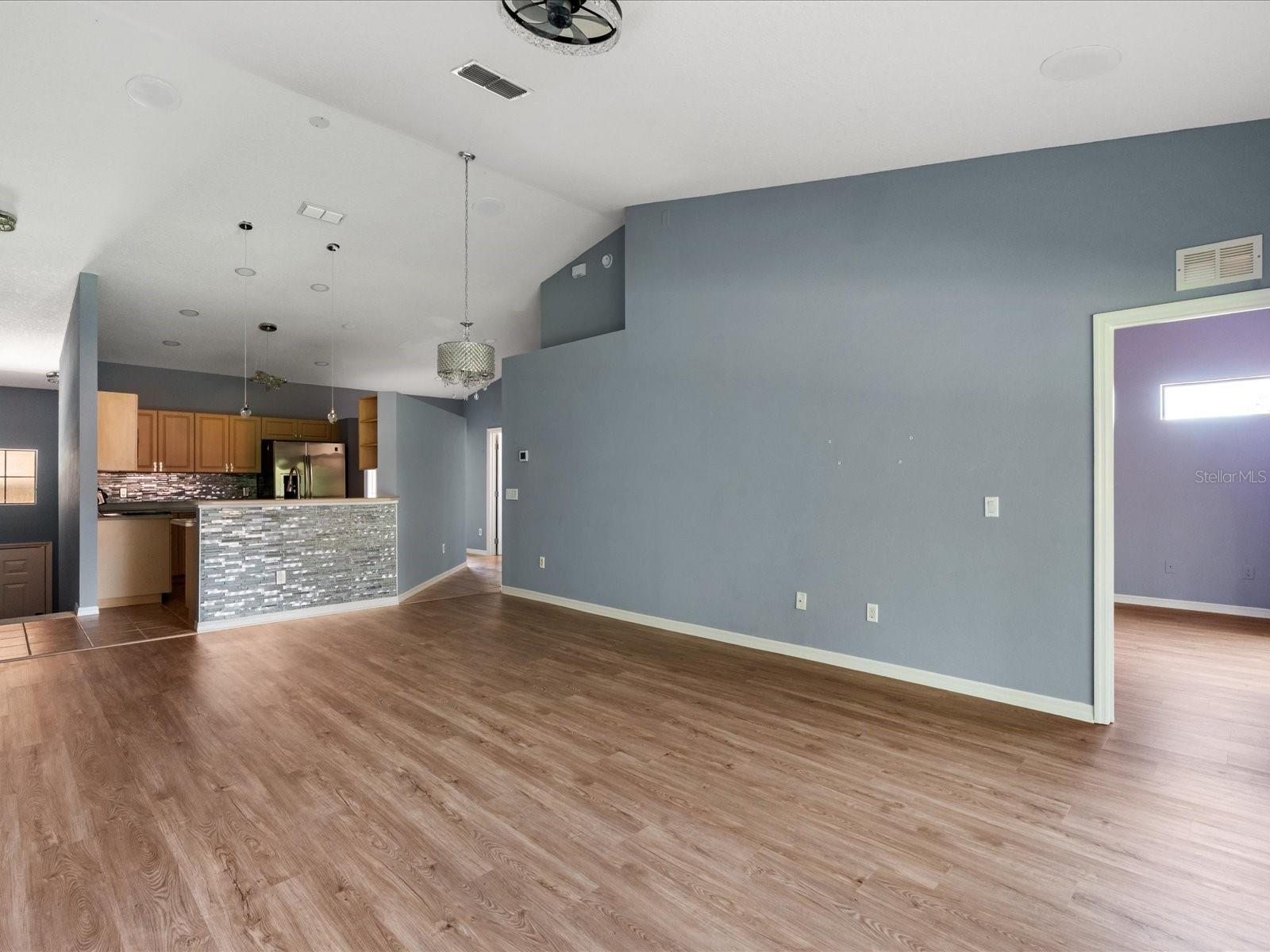 5336 Edgewater Way #11 Property Photo 11