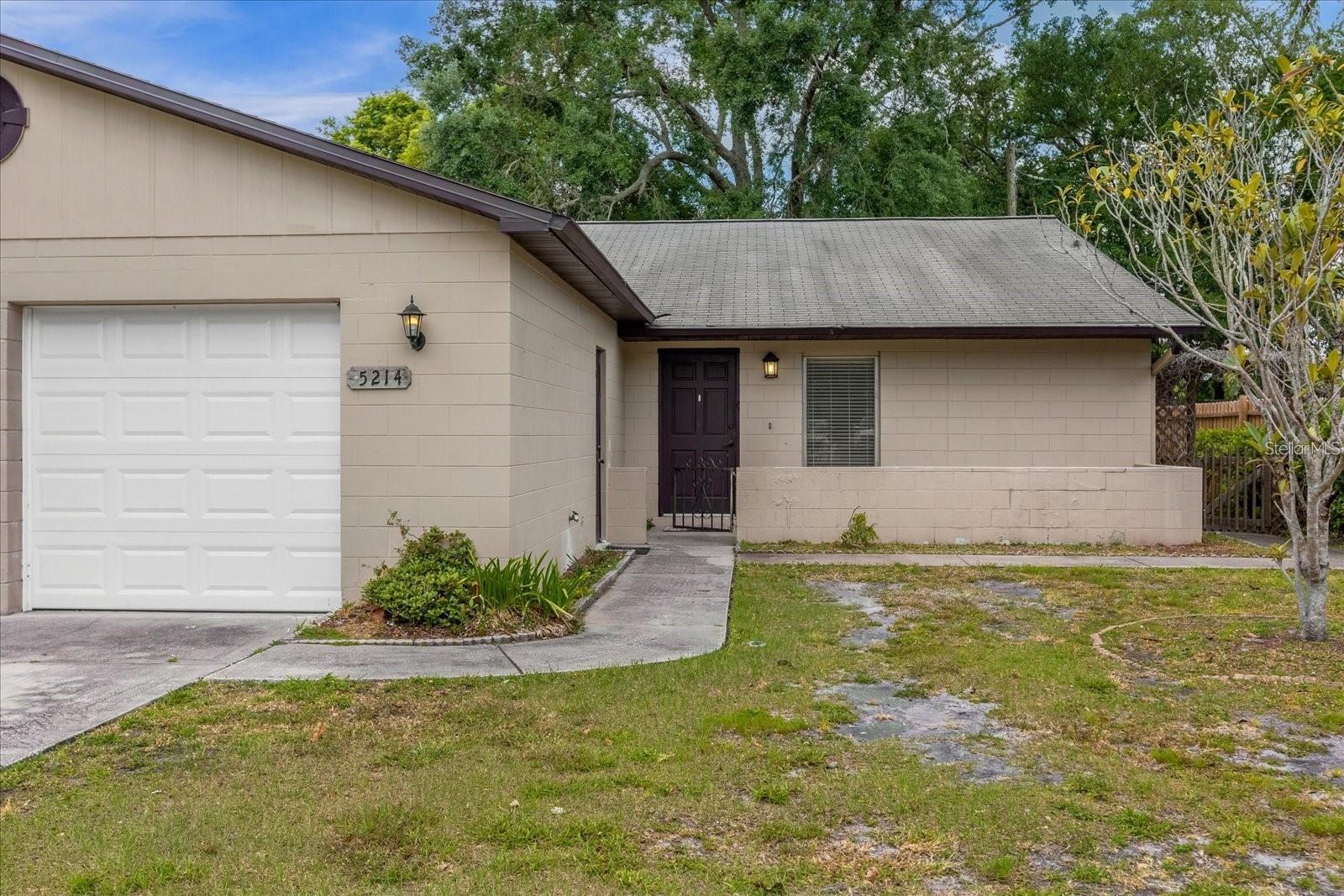 5214 Kempston Dr Property Photo 2