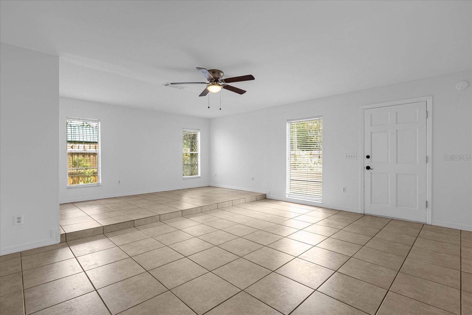 5214 Kempston Dr Property Photo 9