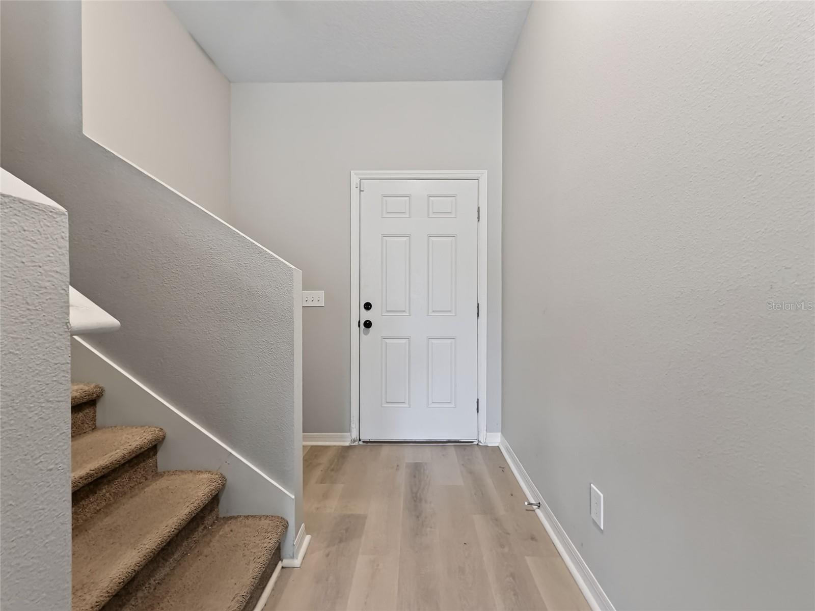 2610 Flicker Cv Property Photo 5