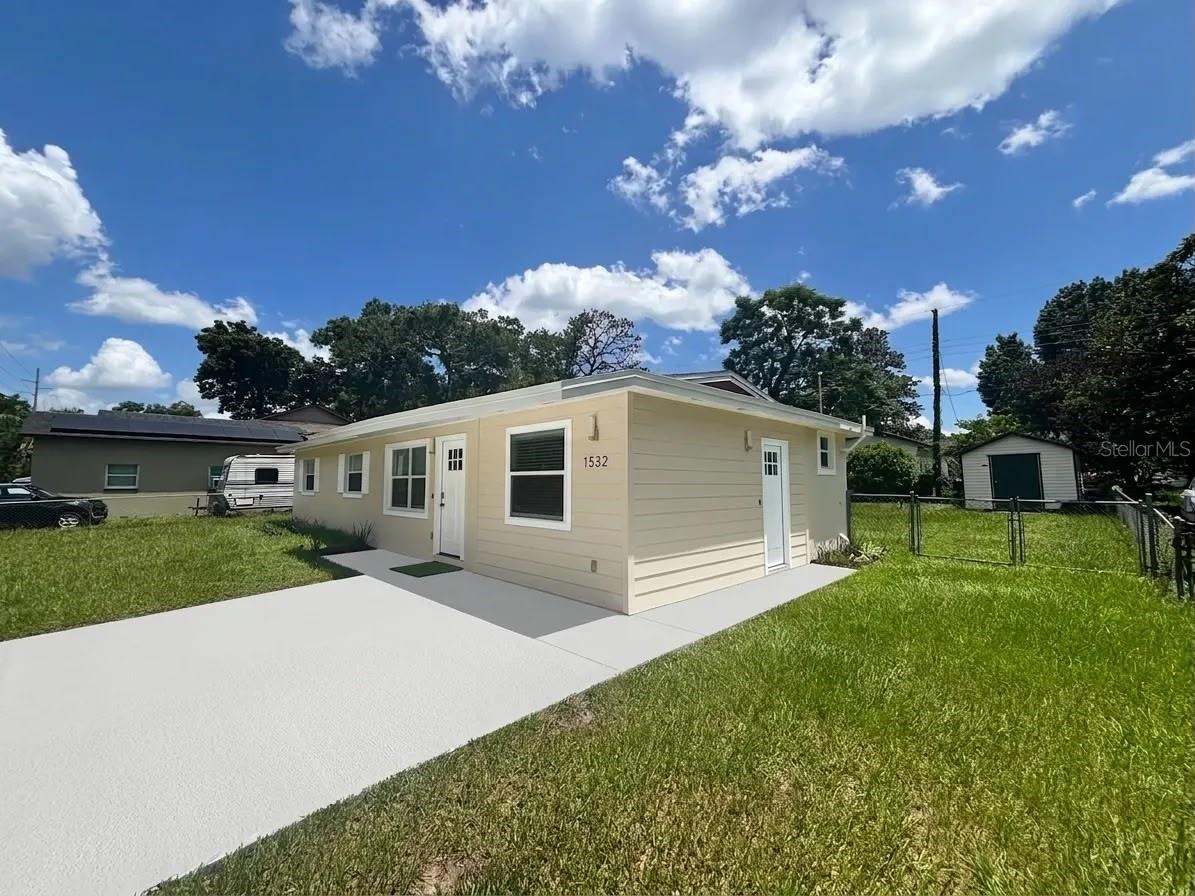 1532 E Votaw Rd Property Photo 4