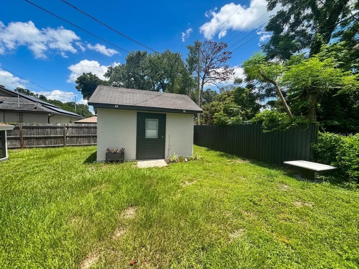 1532 E Votaw Rd Property Photo 6