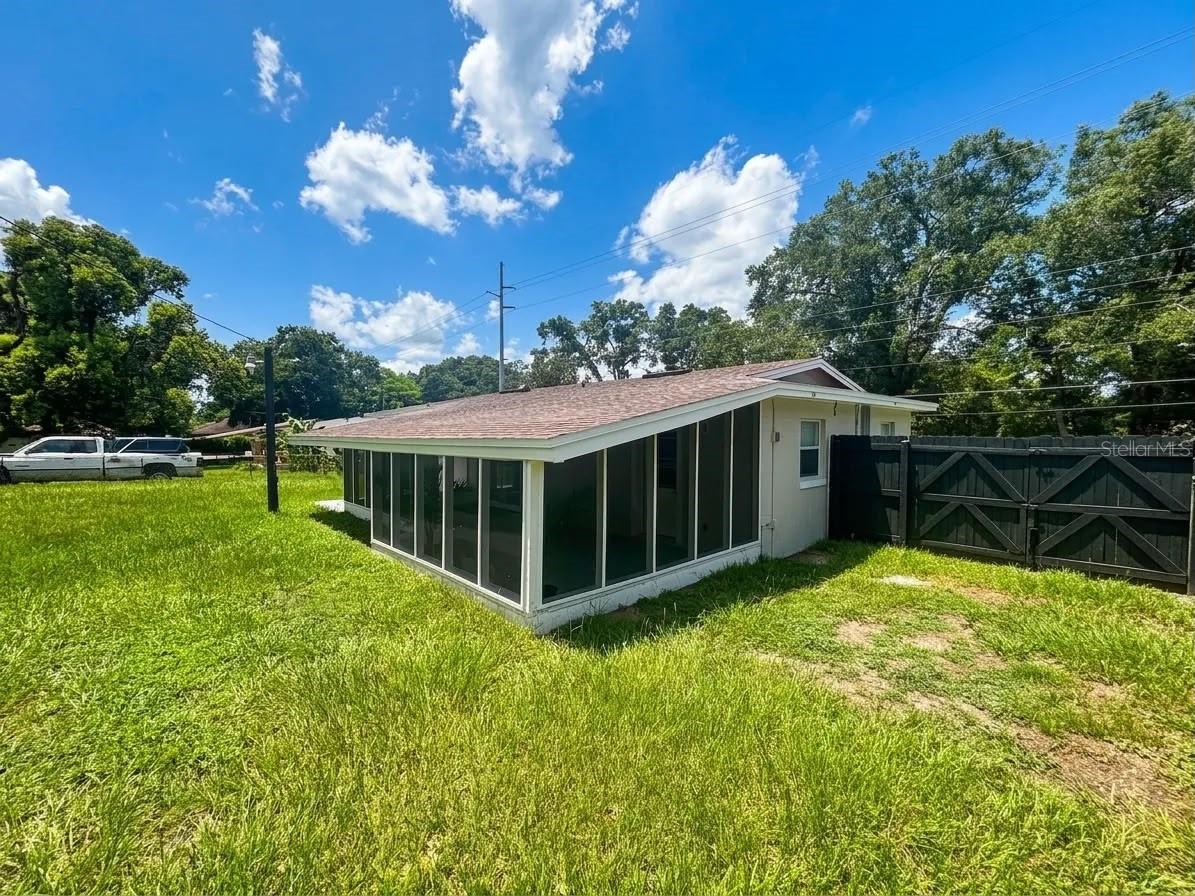1532 E Votaw Rd Property Photo 8
