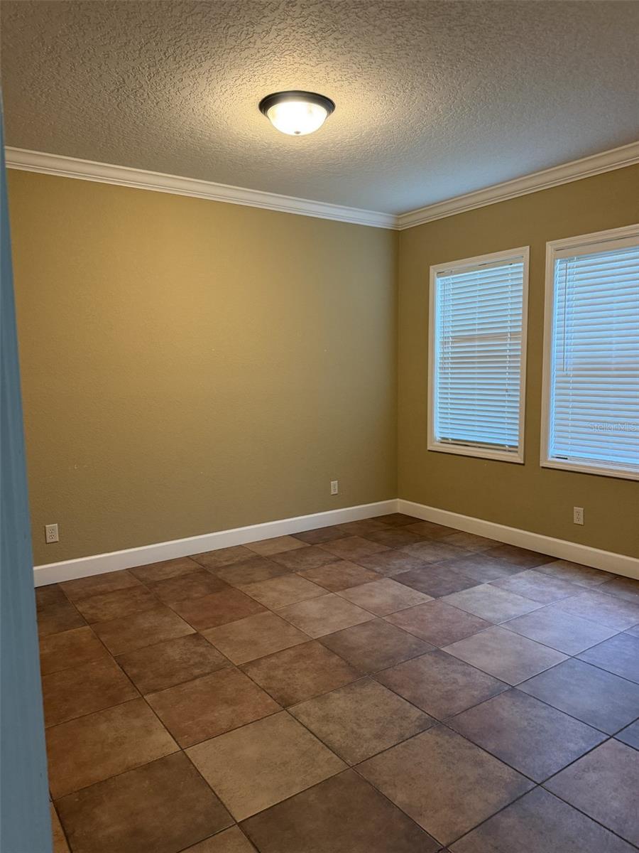 3613 S Summerlin Ave Property Photo 4