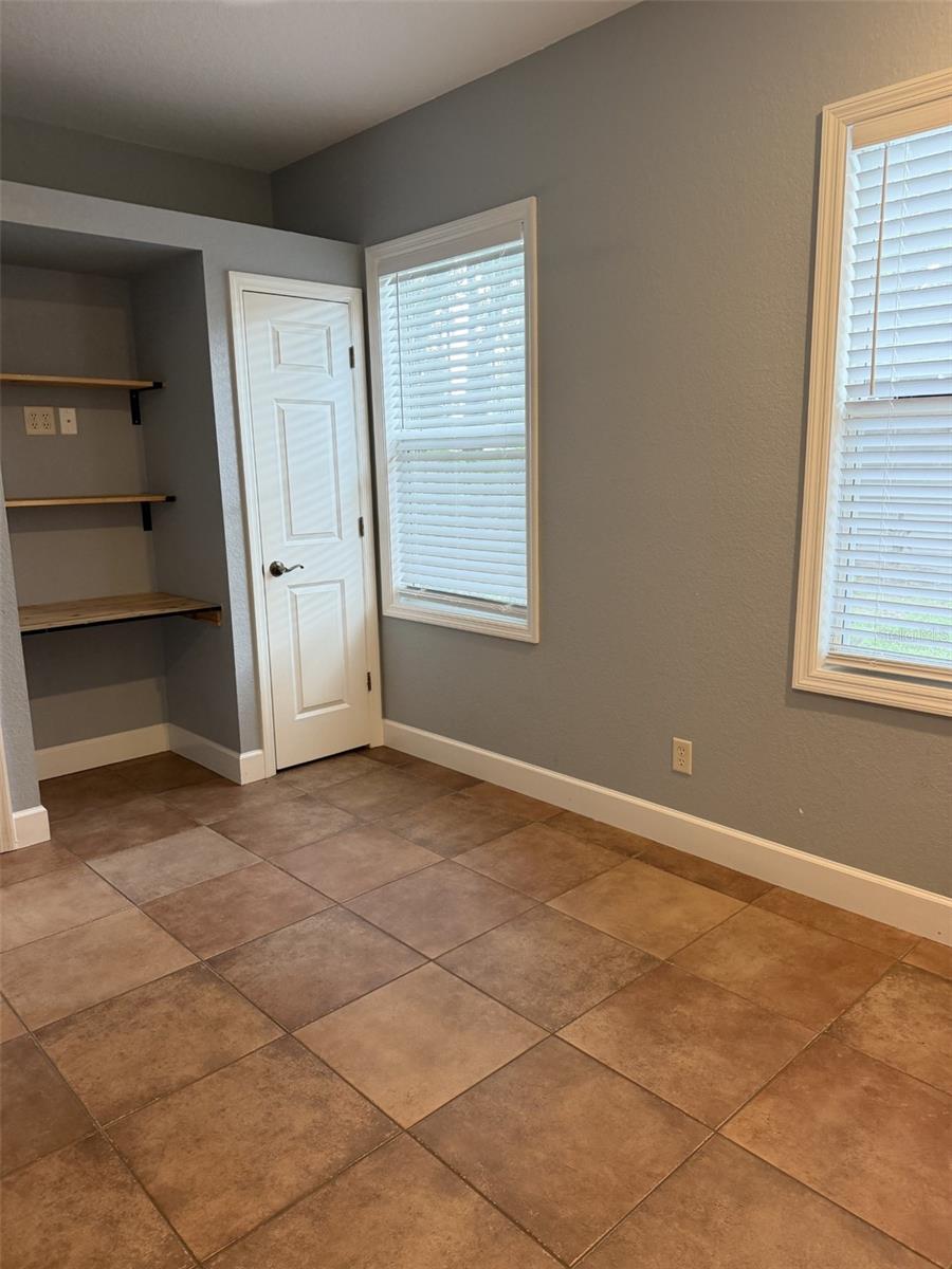 3613 S Summerlin Ave Property Photo 11