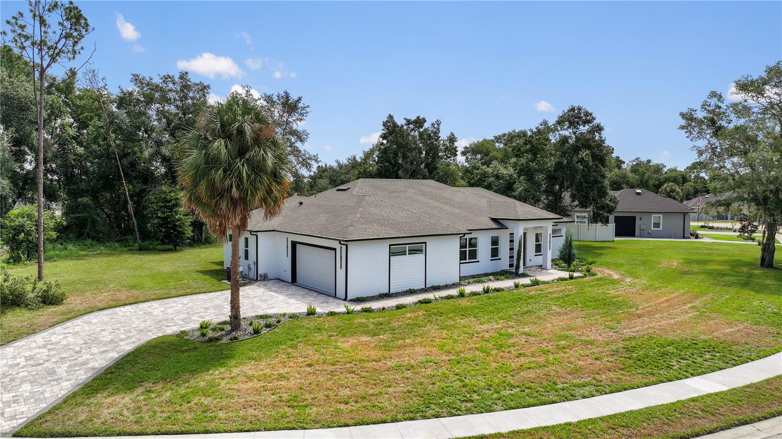 9531 Mid Summer Ln Property Photo 3