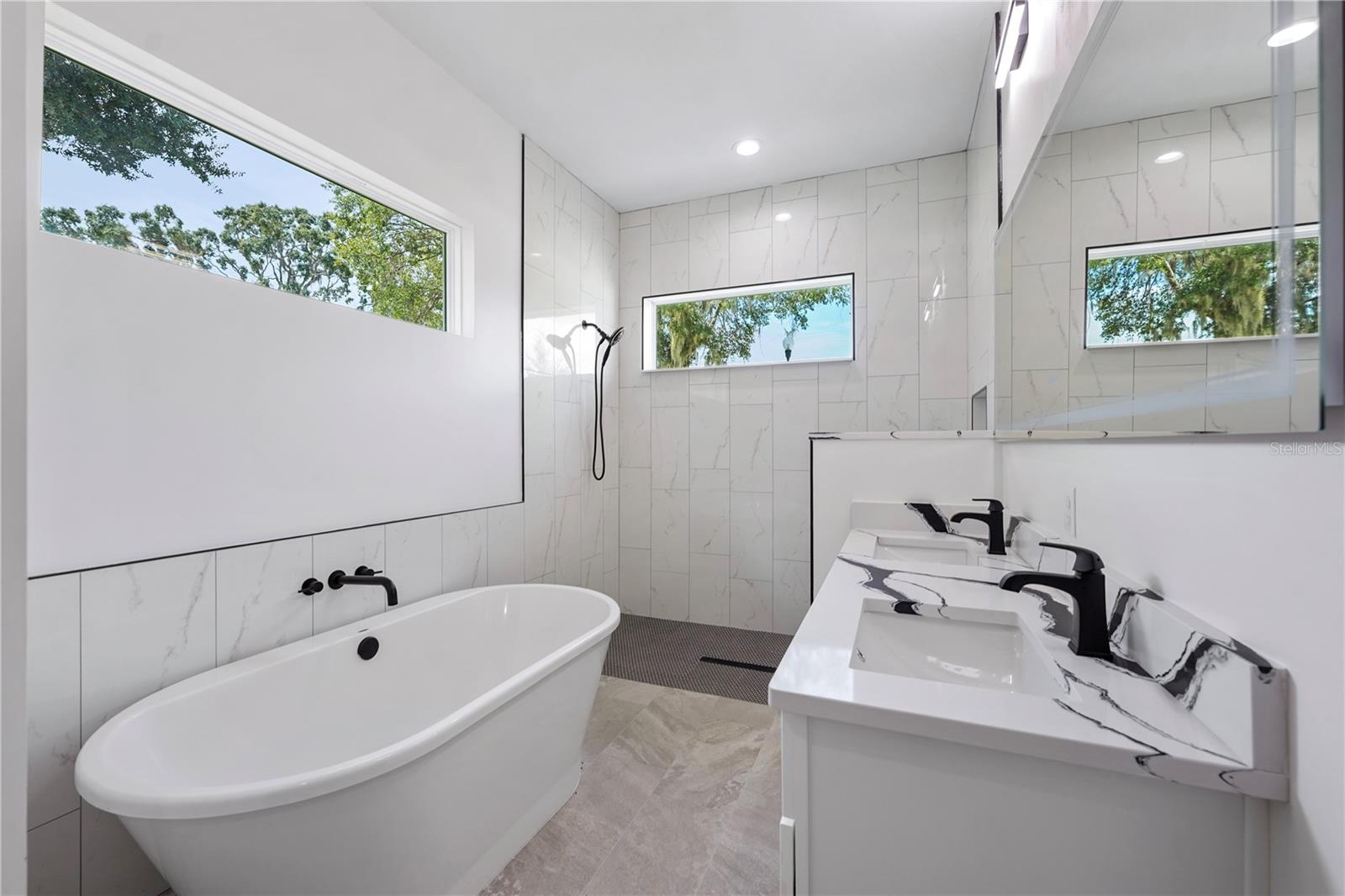 9531 Mid Summer Ln Property Photo 12