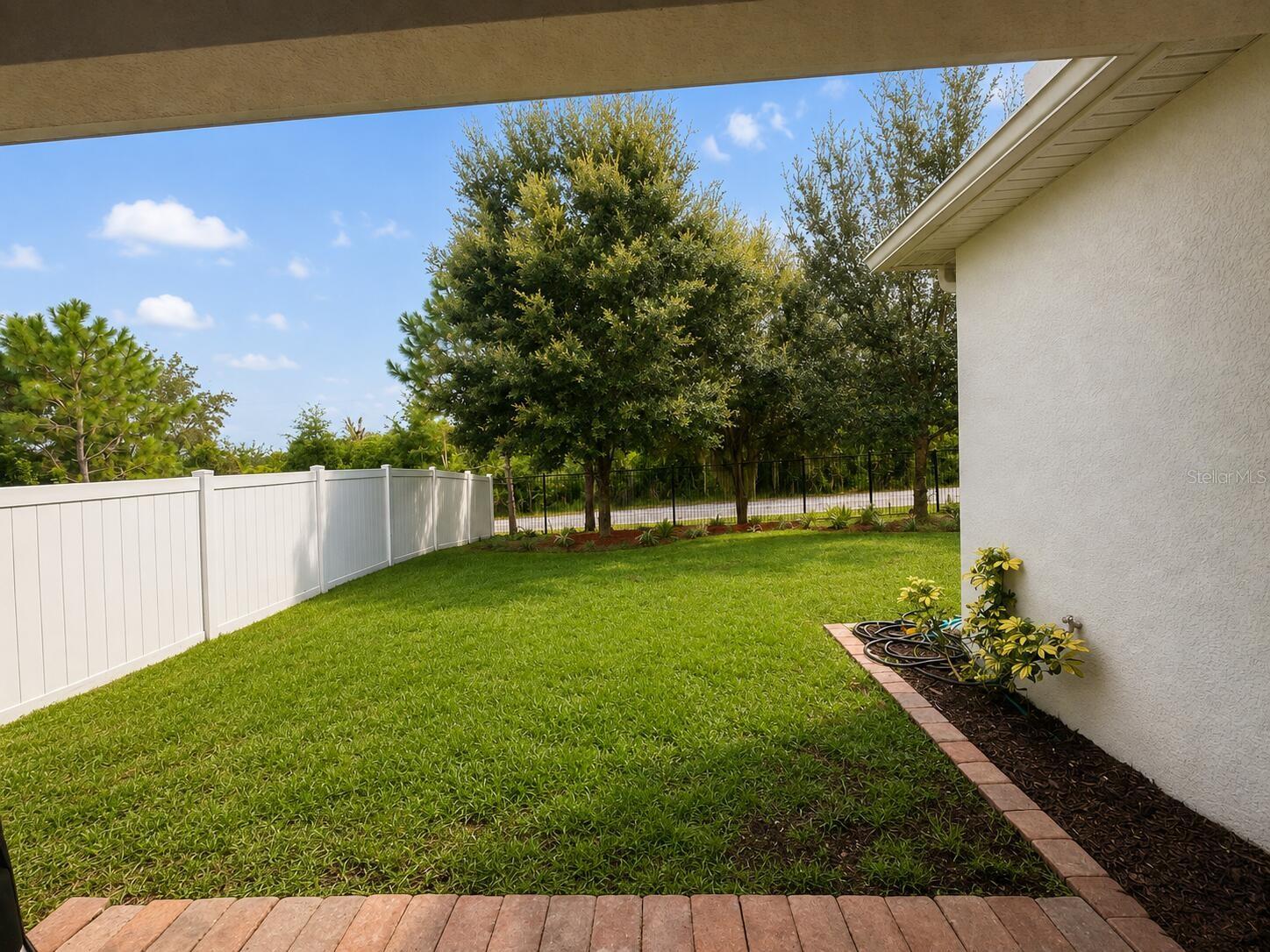 1463 Sourwood Dr Property Photo 27