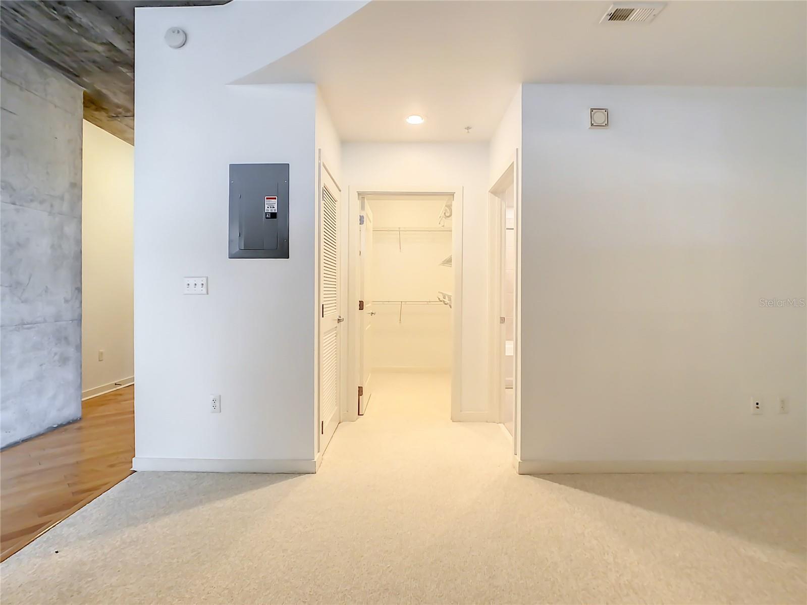 155 S Court Ave #1106 Property Photo 13