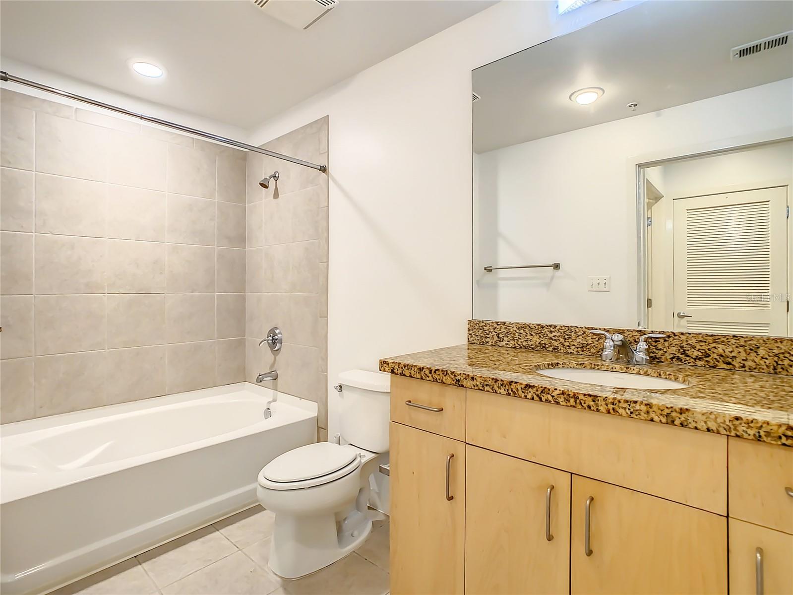 155 S Court Ave #1106 Property Photo 16