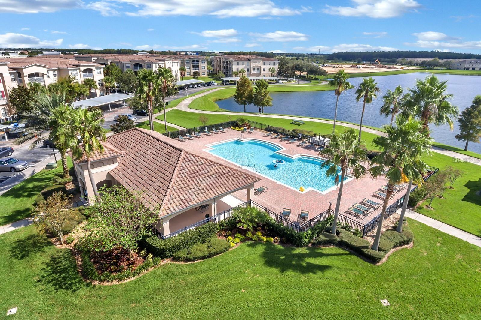 3351 WHITESTONE CIR #305