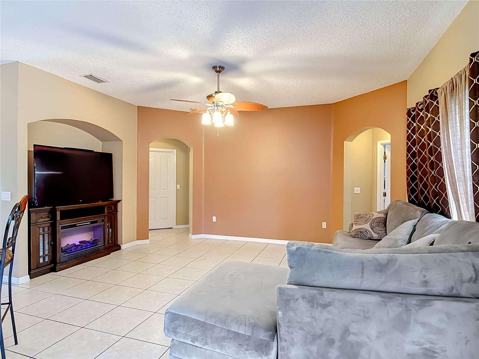 2136 Carla Dr Property Photo 15
