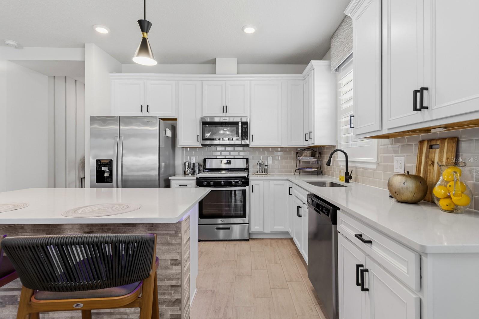 2929 Cherry Blossom Loop Property Photo 8