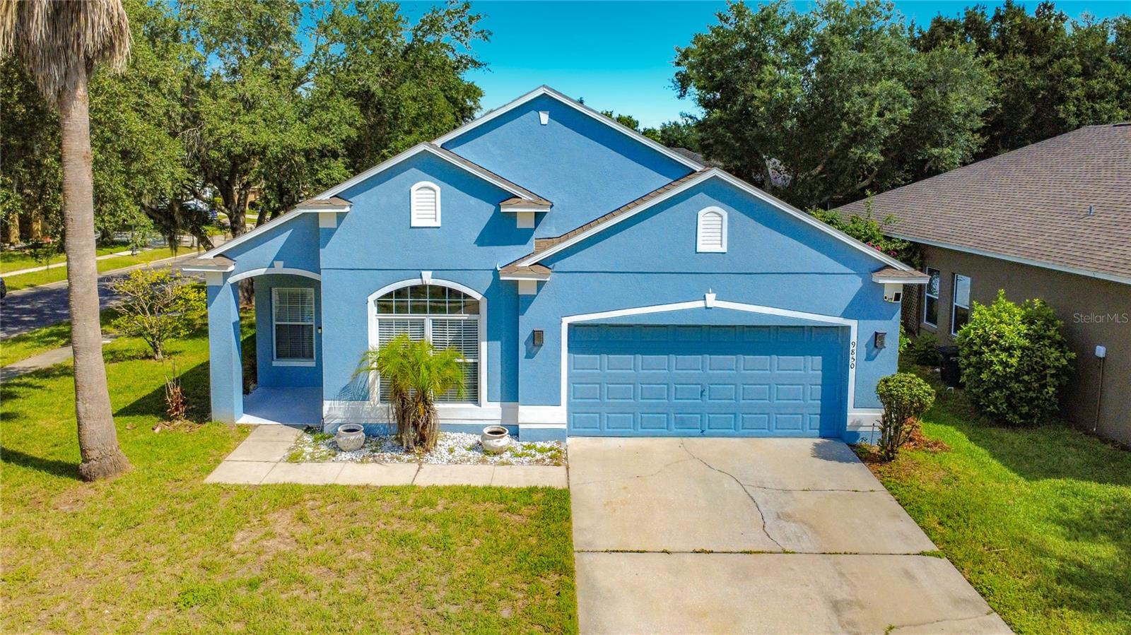 9850 HIDDEN DUNES LN Property Photo 1