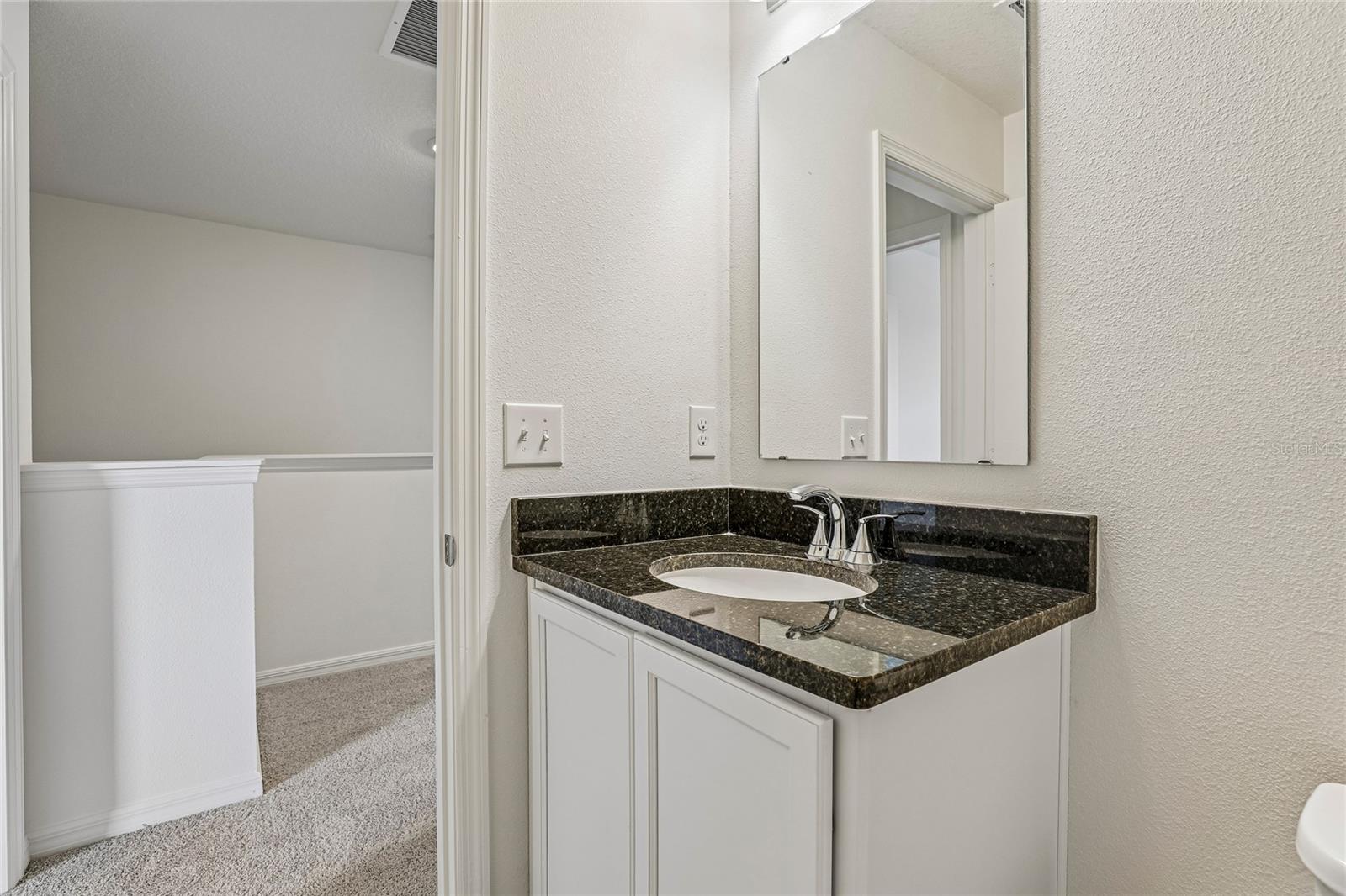 679 Meadows Edge Pl Property Photo 15