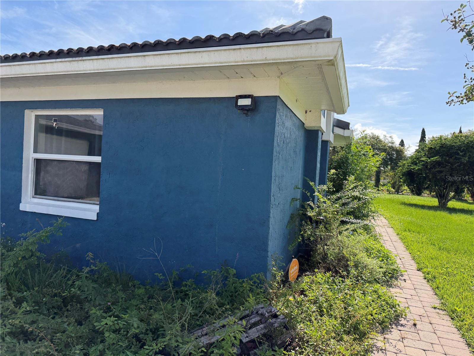 2749 S Stewart St Property Photo 20