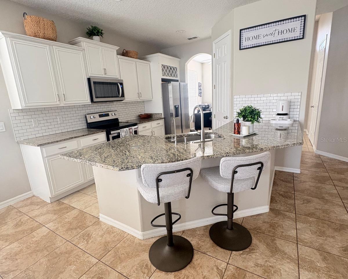 2248 Stone Lake Ct Property Photo 4