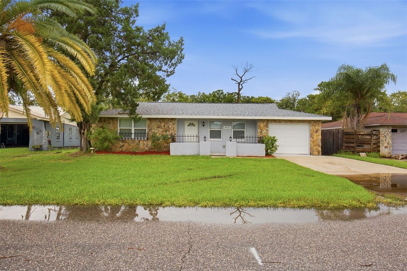 8531 Horizon Ln Property Photo 1