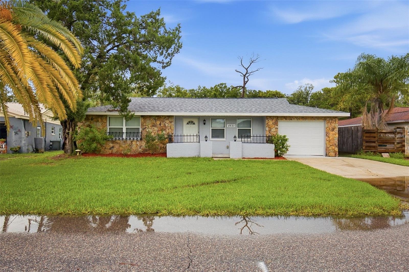 8531 Horizon Ln Property Photo 2