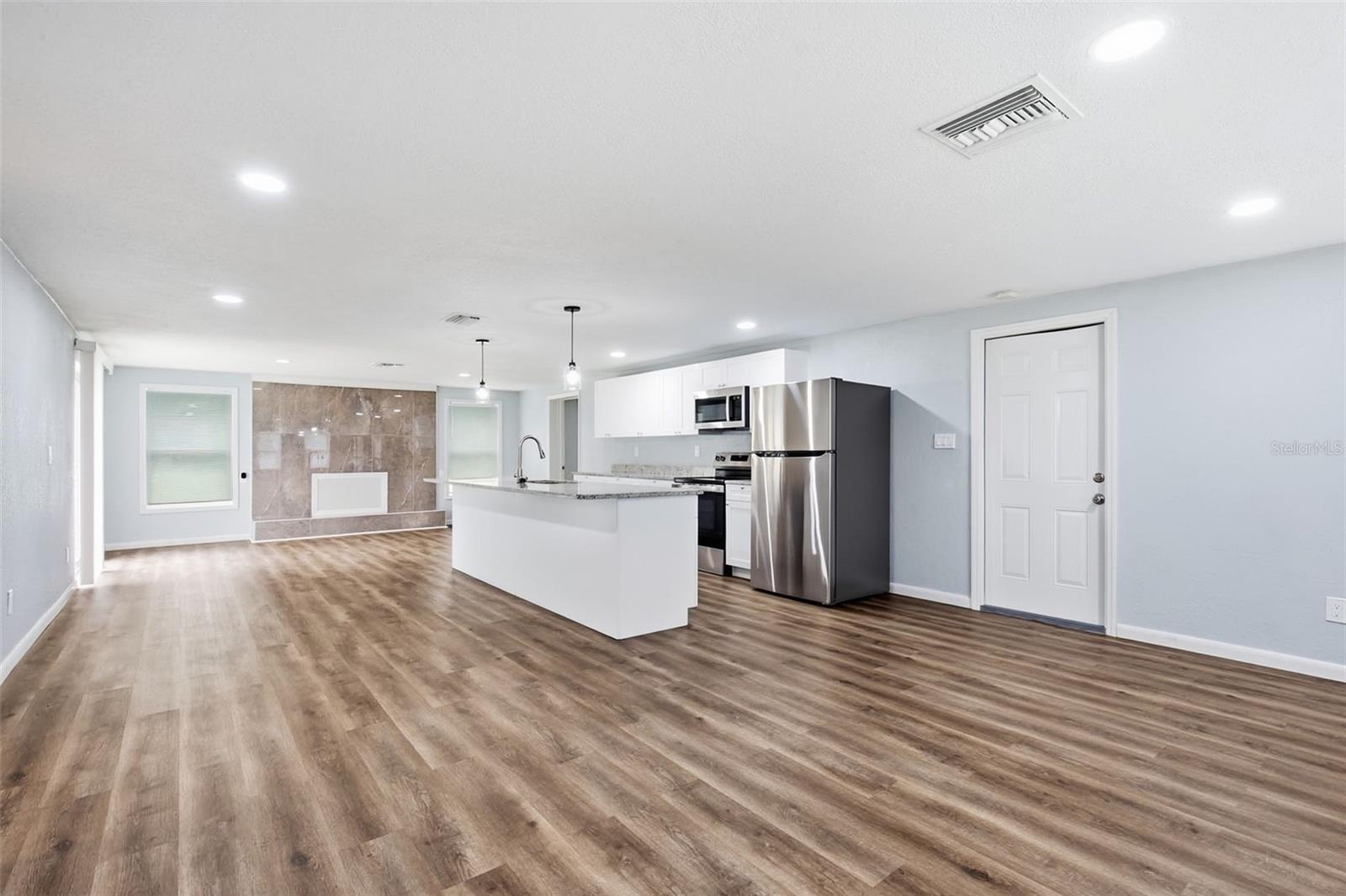 8531 Horizon Ln Property Photo 12