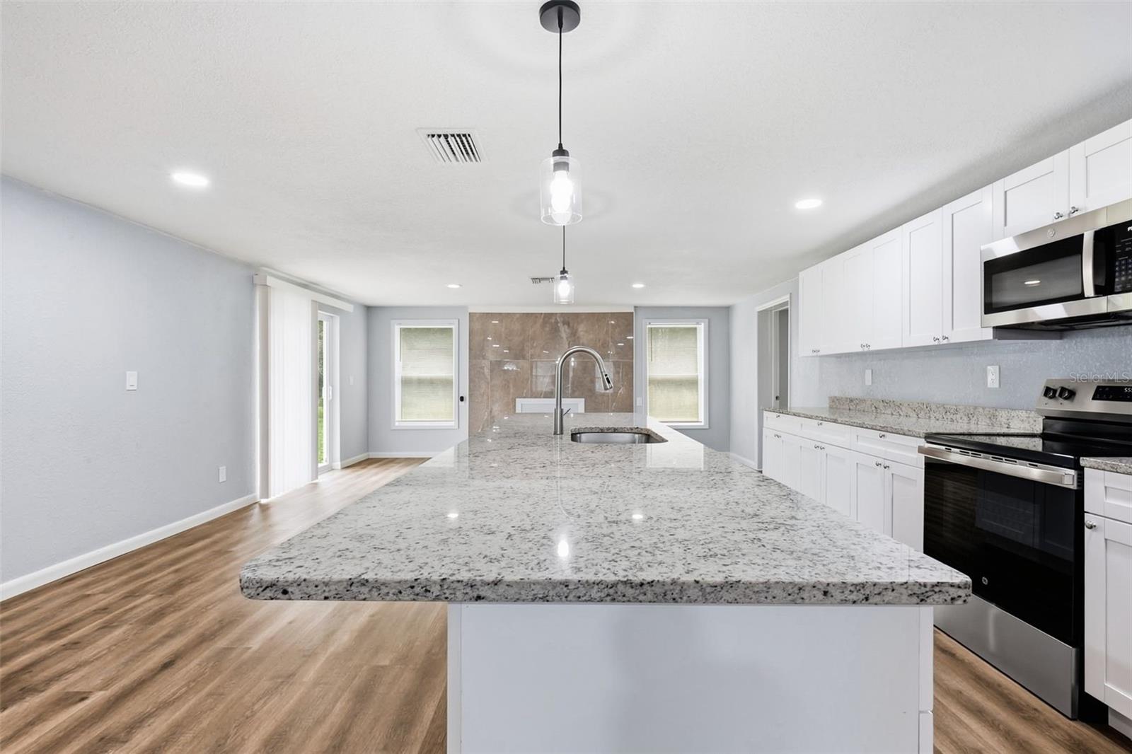 8531 Horizon Ln Property Photo 15