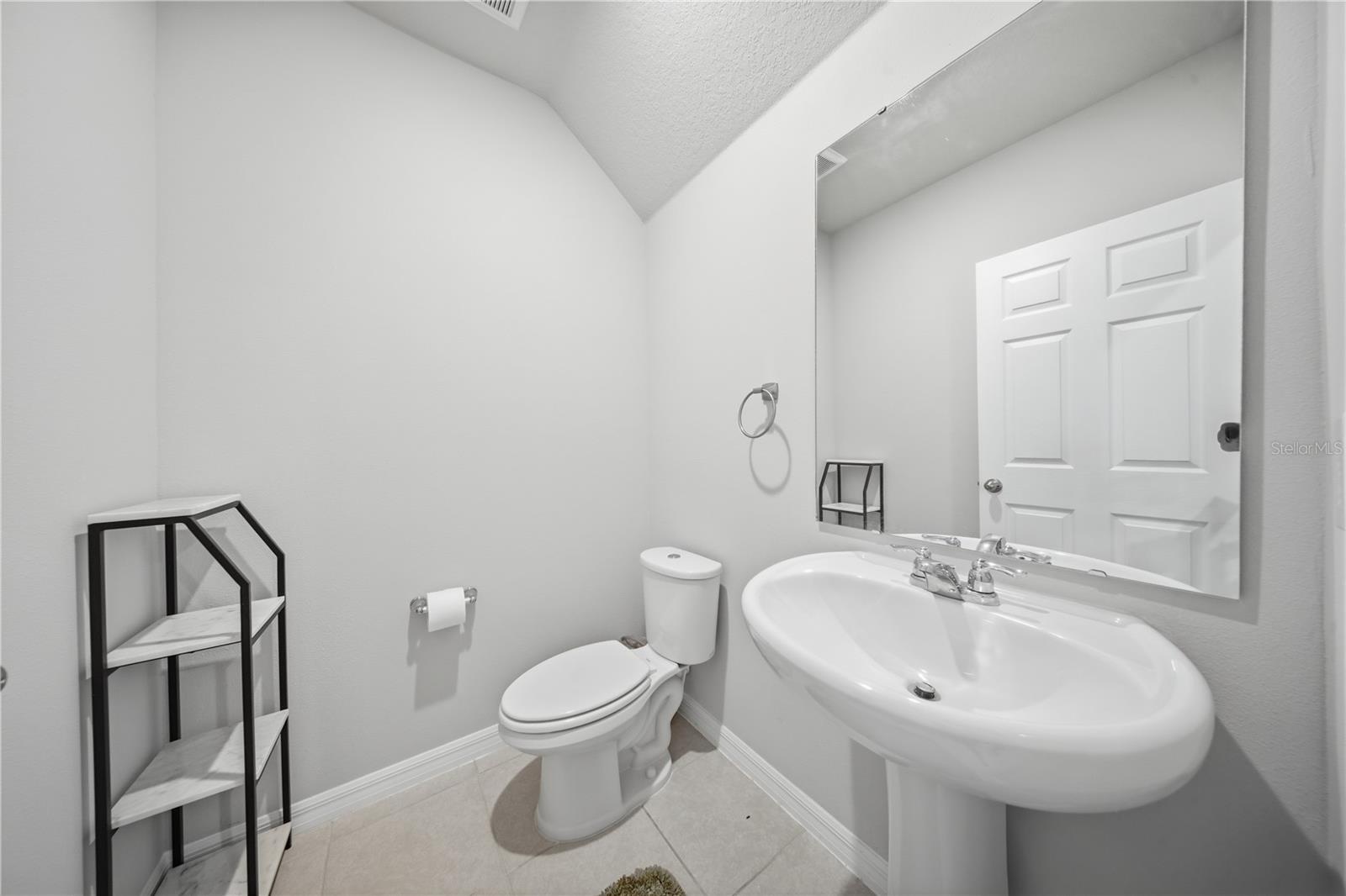 959 Robin Holly St Property Photo 22