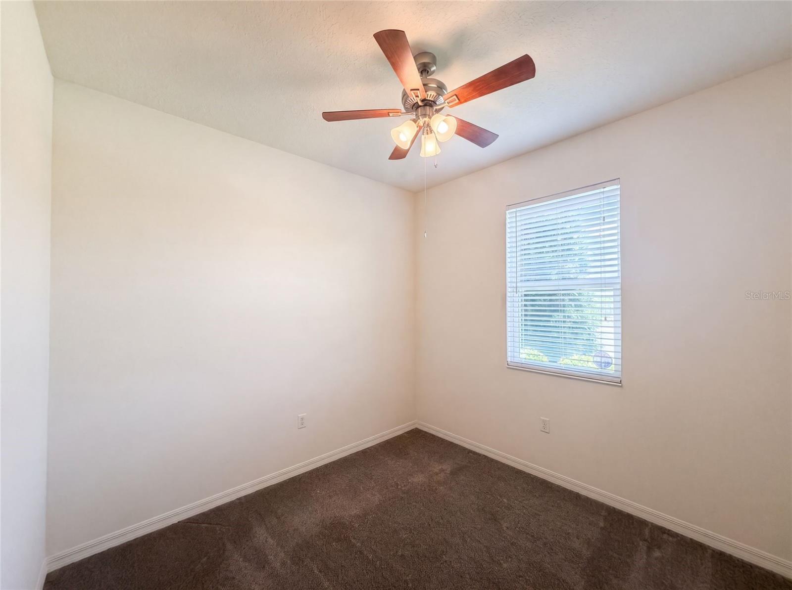 4311 Moon Shadow Loop Property Photo 12