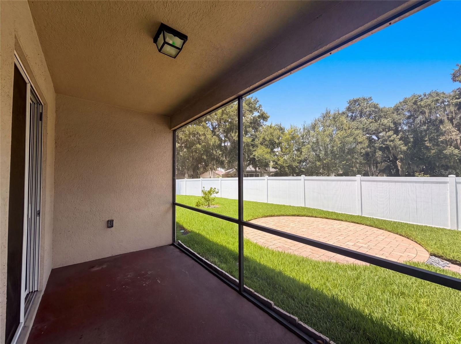 4311 Moon Shadow Loop Property Photo 19