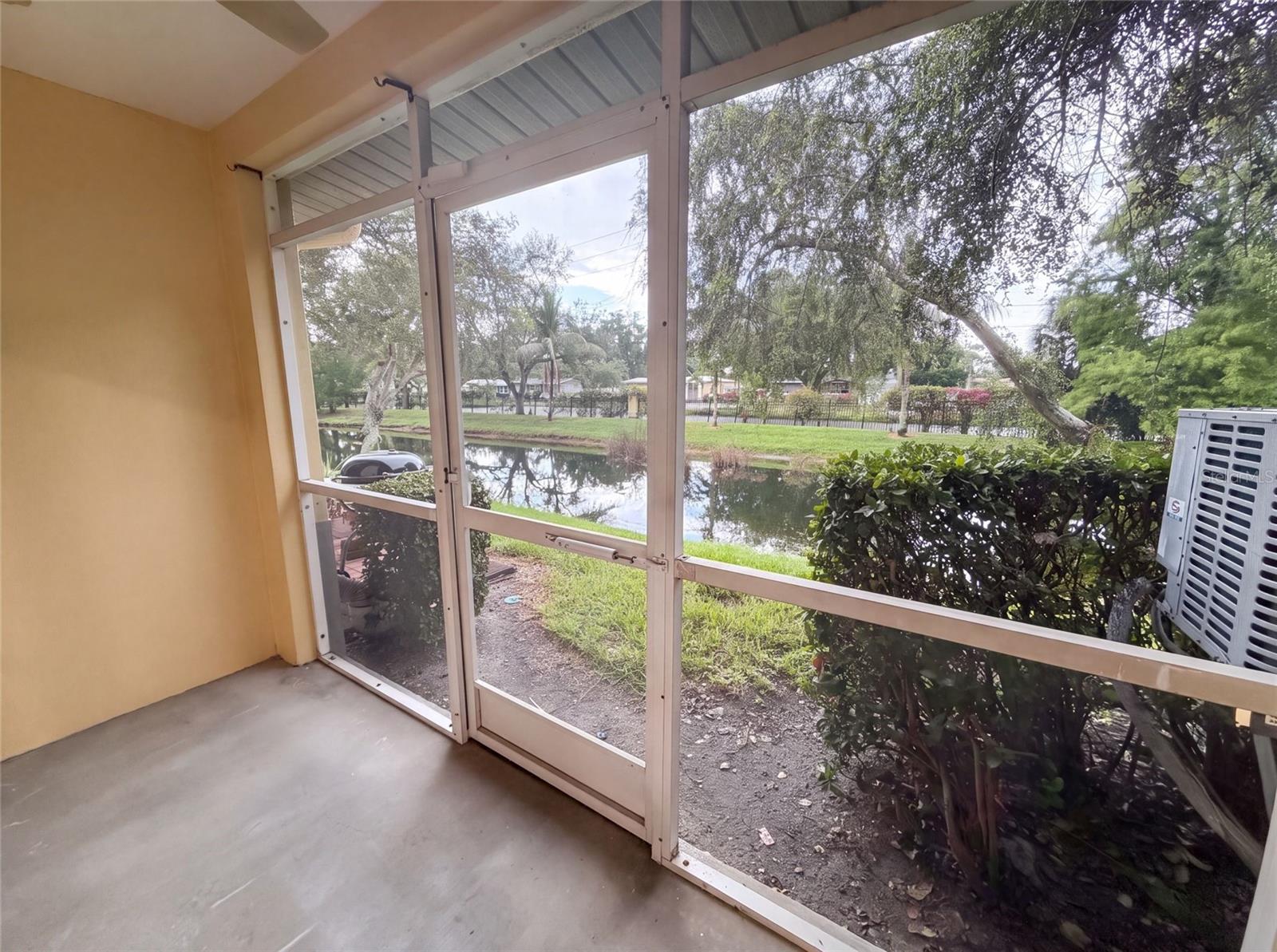 112 Coquina Bay Dr Property Photo 31