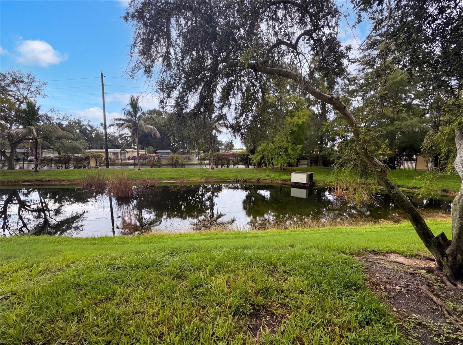 112 Coquina Bay Dr Property Photo 32