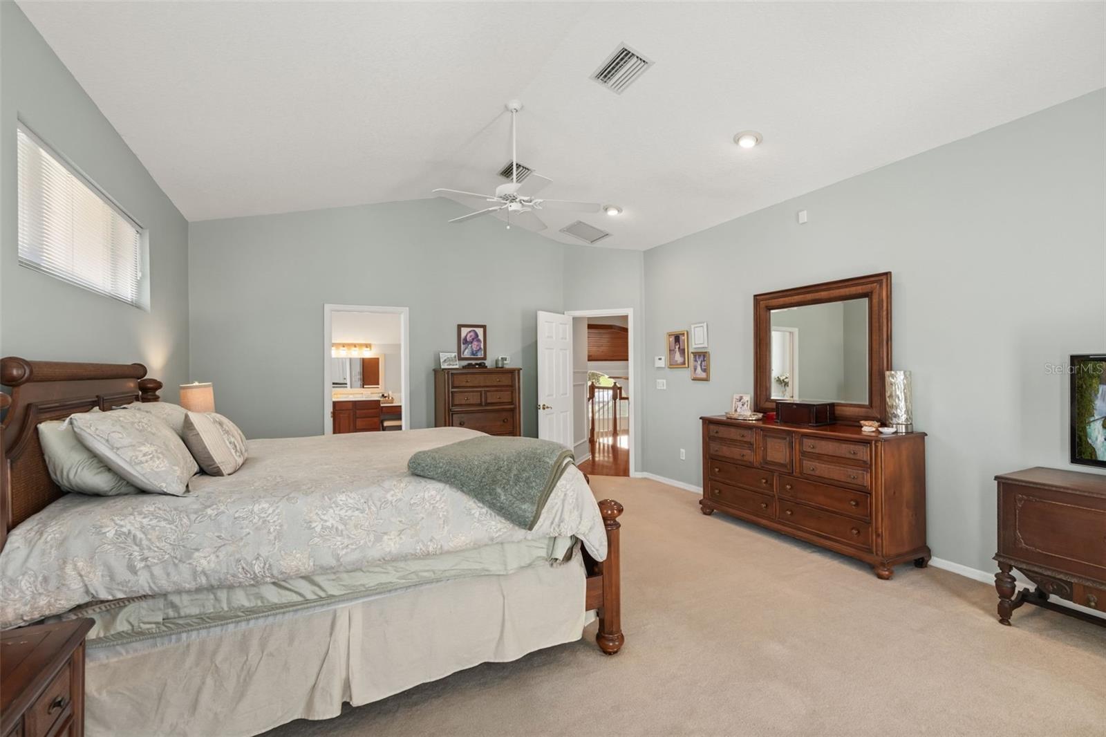 1336 Classic Dr Property Photo 21
