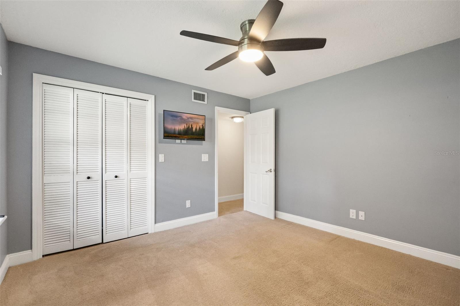 1336 Classic Dr Property Photo 35