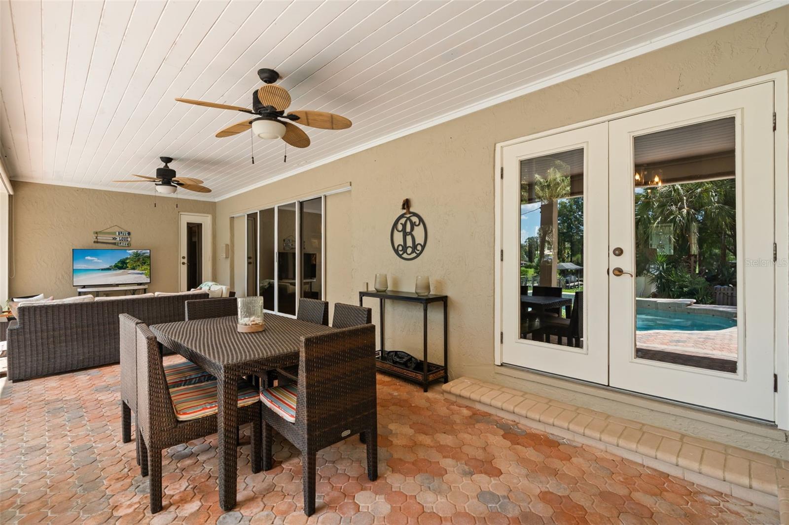 1336 Classic Dr Property Photo 45