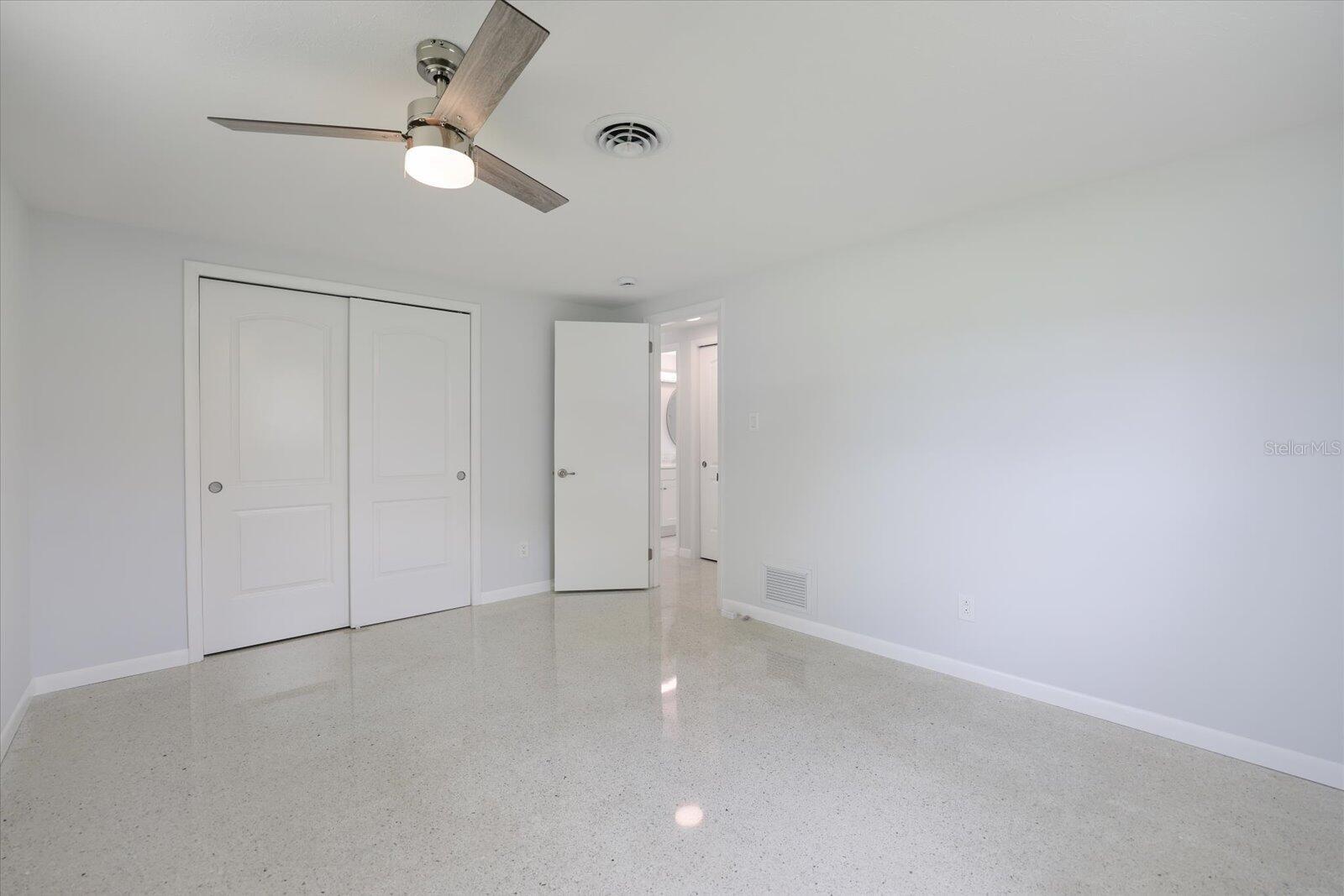 3485 Roslyn Rd Property Photo 15