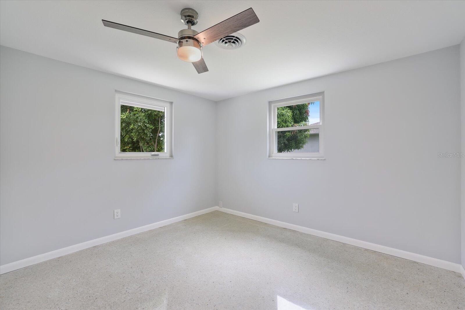 3485 Roslyn Rd Property Photo 16